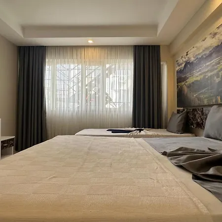 Dream Hotel 2*