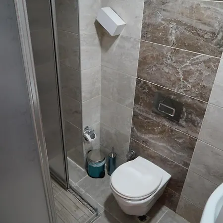 Dream Hotel 2*