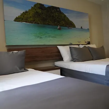 Dream Hotel 2*