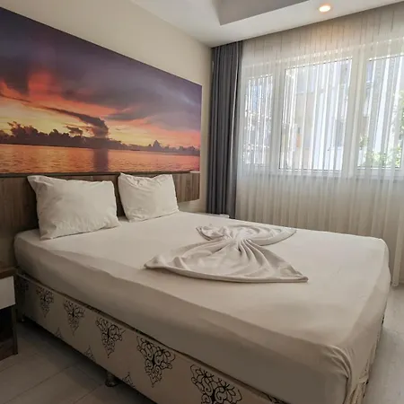 Dream Hotel 2*