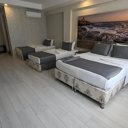 Отель Dream 2*