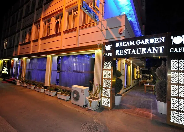 Dream Hotel 2*