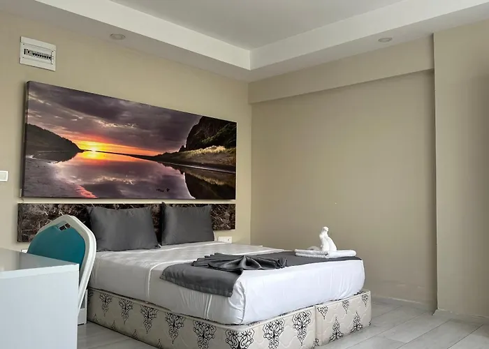 Dream Hotel 2*